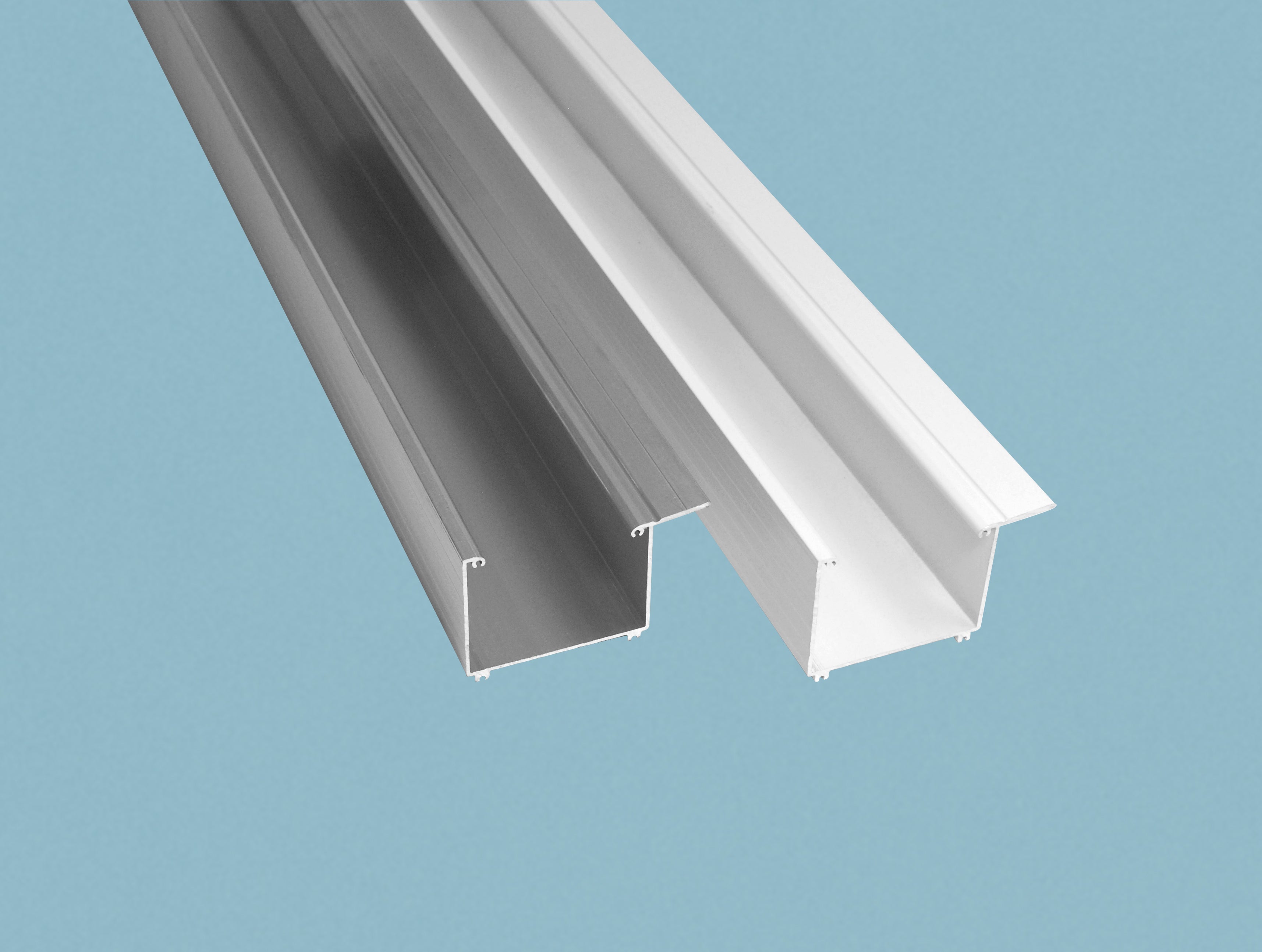 Alu Regenrinne – 90mm Breite, Weiß