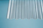 Polycarbonat Profilplatte PC 1,3mm Sinus 76/18 Klar – auf Carport montiert