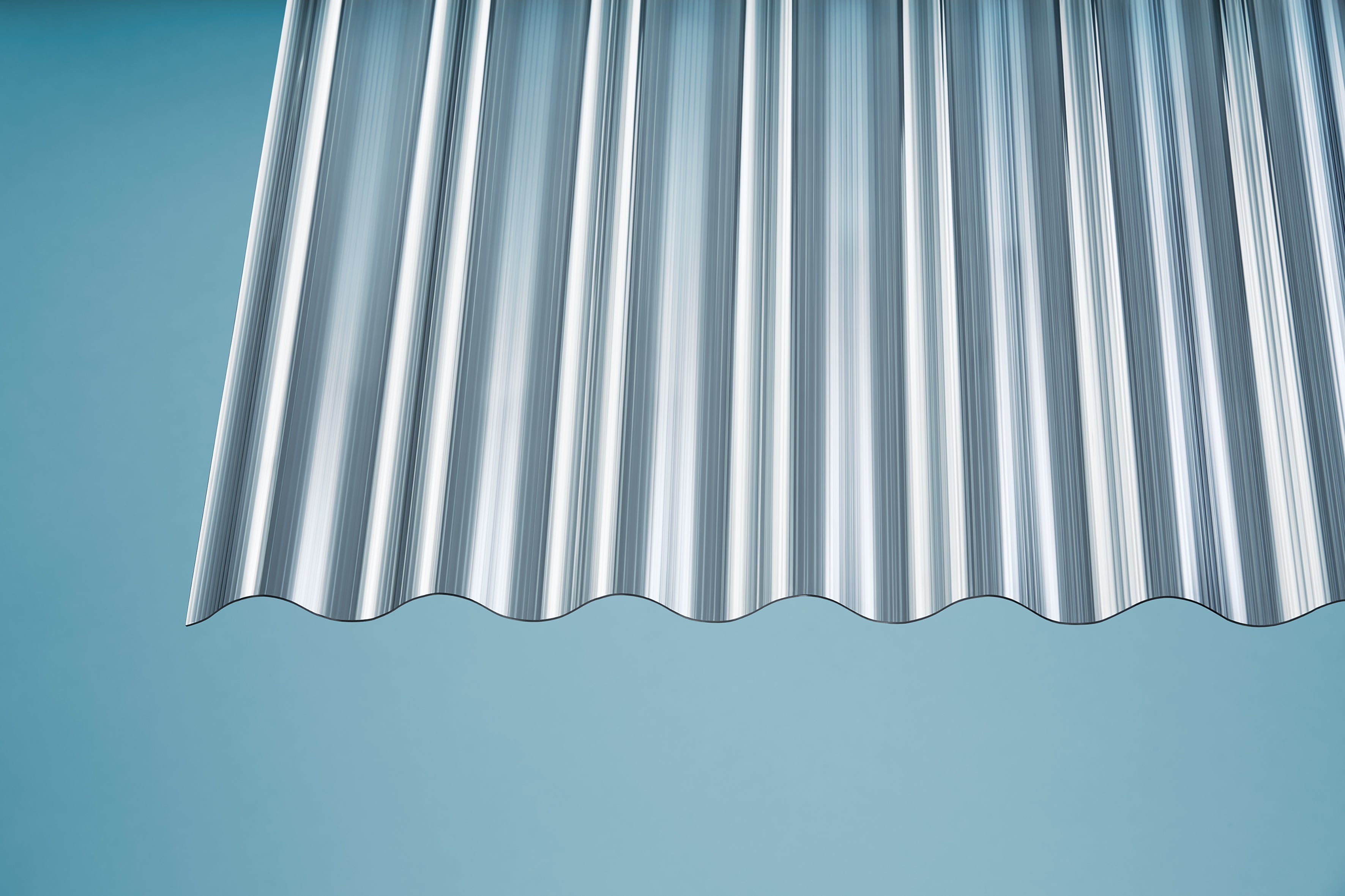PC Profilplatten Gerillt – 1mm, 900mm Breite, Anthrazit – Produktansicht 3