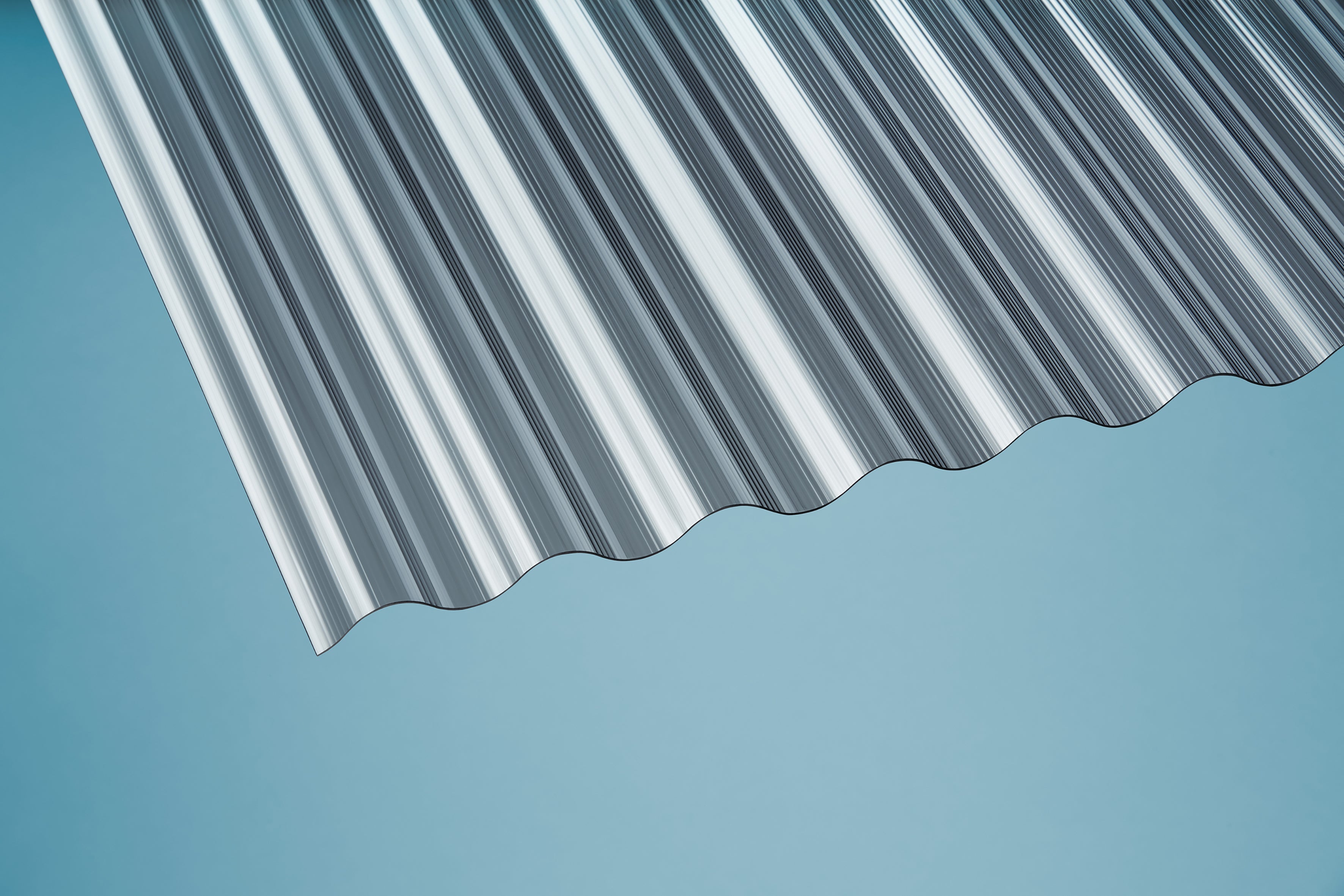 PC Profilplatten Gerillt – 1mm, 900mm Breite, Anthrazit – Produktansicht 4