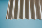 Polycarbonat Profilplatte Blueline Wabe 2,6mm 2.6mm Bronce – auf Carport montiert