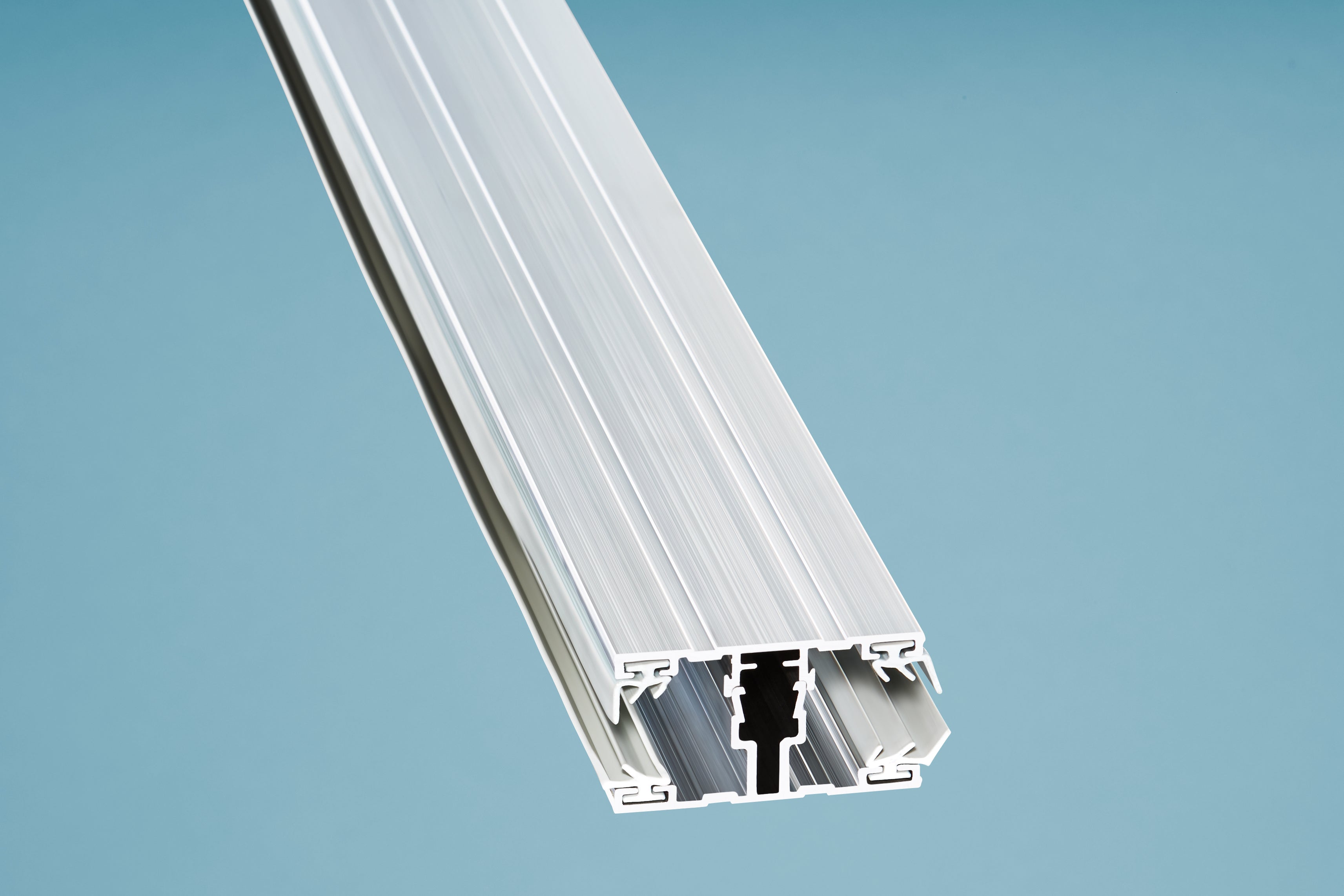 ALU Schraubprofil Mitte – 60mm Breite – Produktansicht 4