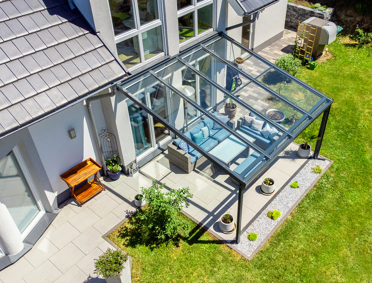 Terrassendach Deluxe 5 m Tiefe aus Aluminium mit Echtglas